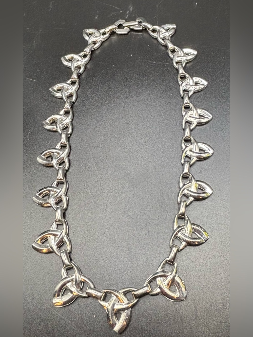 Vintage Celtic Trinity Knot Choker Necklace Triquetra Link Silver Tone 15”